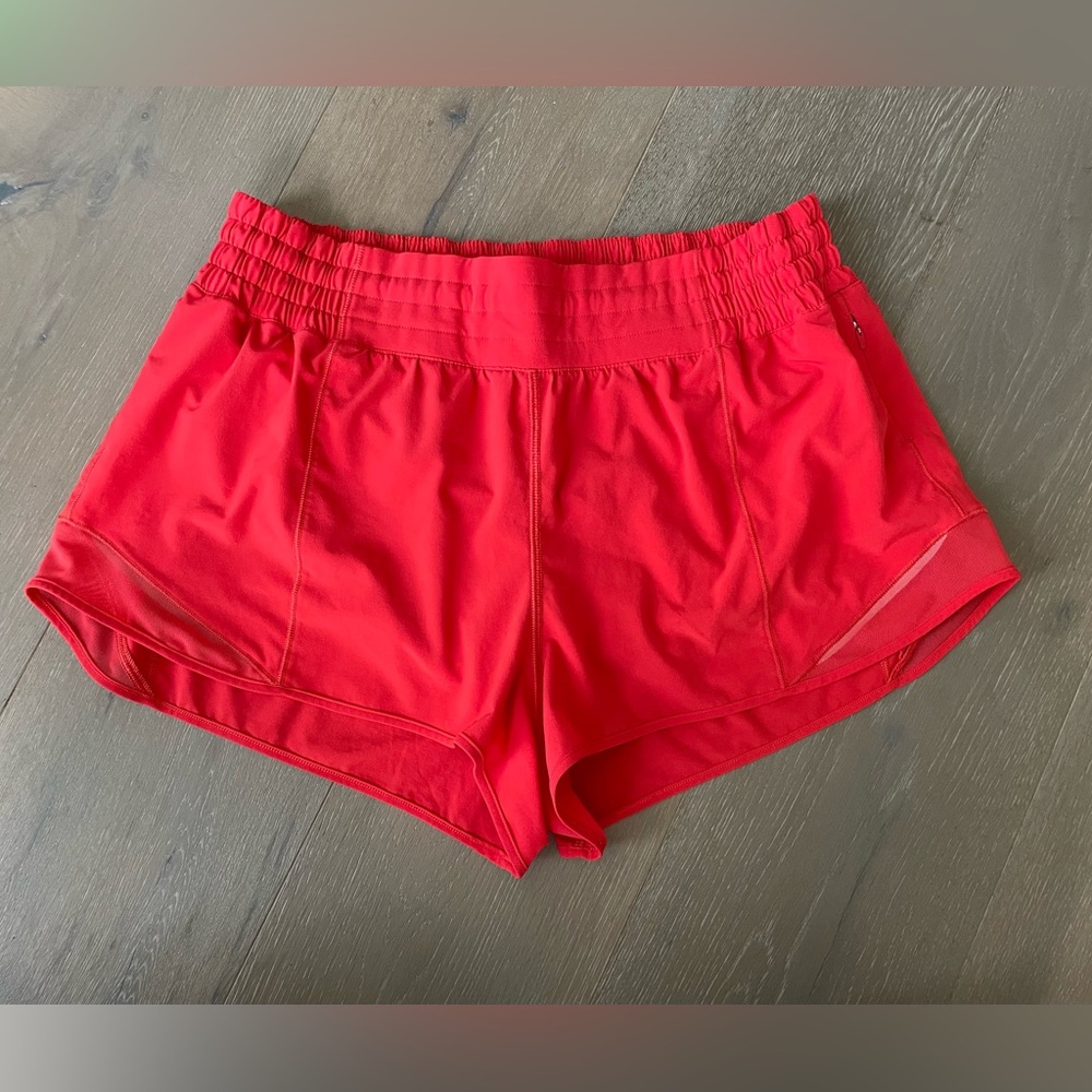 Lululemon hotty hot high rise 2.5” shorts, carnation red, size 12